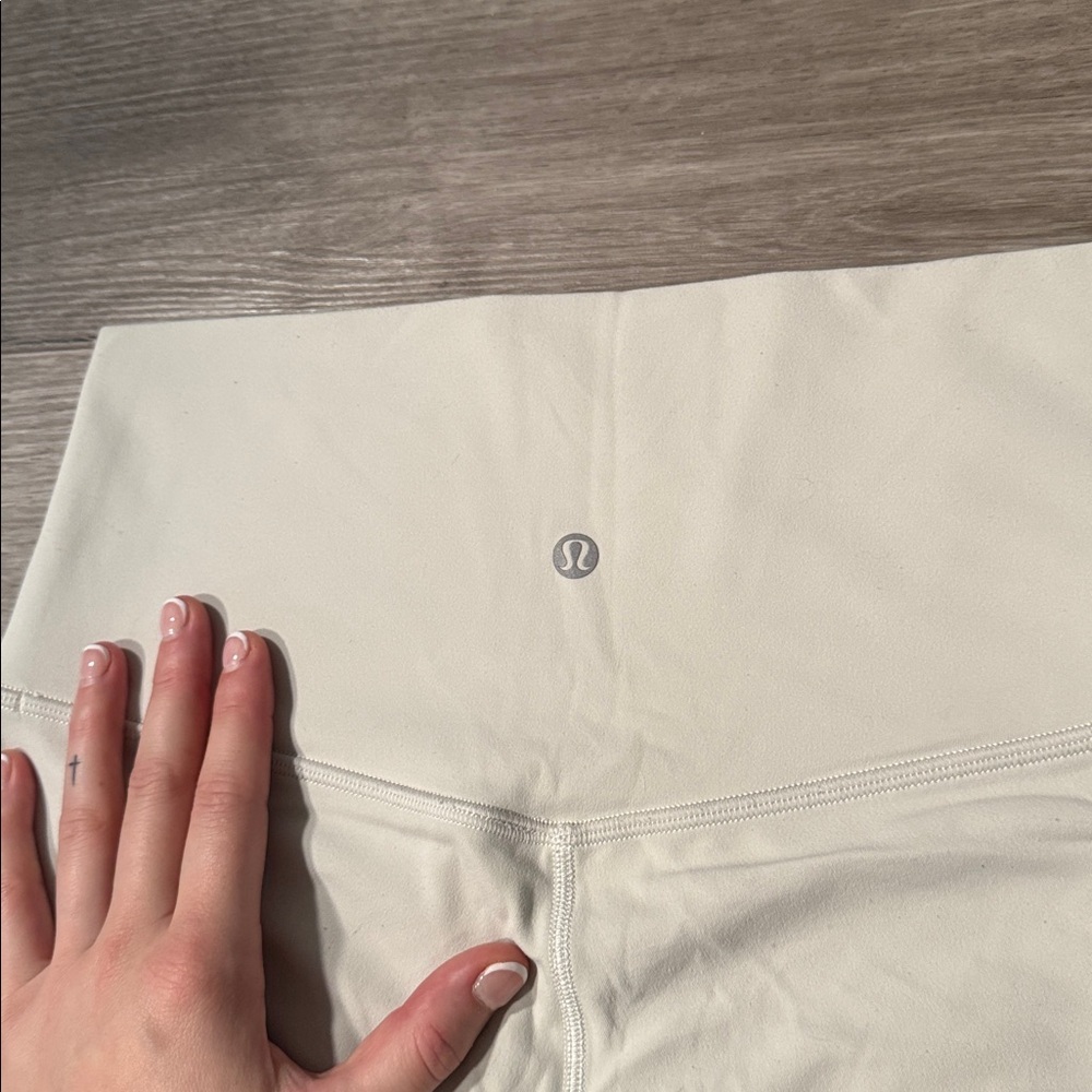 Lululemon Align HR Short 6” — Kohlrabi Green — Size 8 - Picture 4 of 7